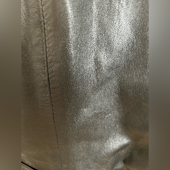 Leather vest - Picture 8 of 11